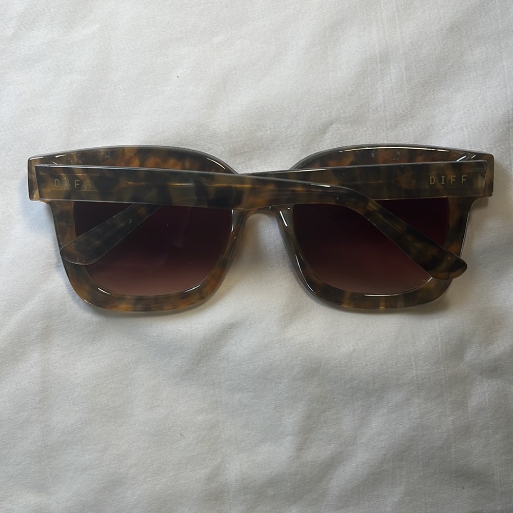 Diff Sunglasses - image 2